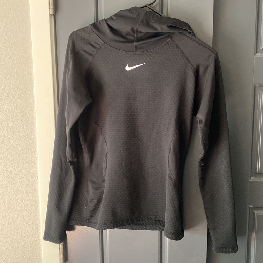 Nike running top